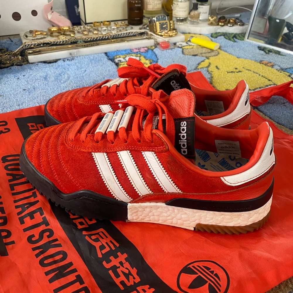 Adidas X Alexander wang size 41 1/2  come with dust tote bag.   Red hot color